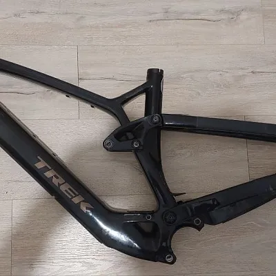 Рама електровелосипеда Trek Fuel Ex E Carbon M 29