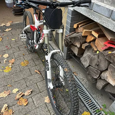 Вилка RockShox Boxxer RC