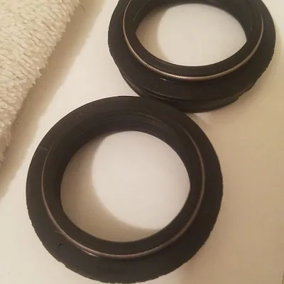 Сальники Manitou 32mm