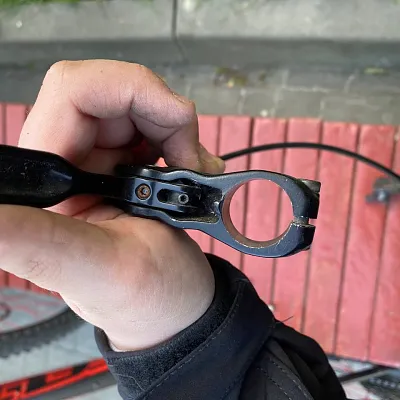 Передні гальма Avid Juicy