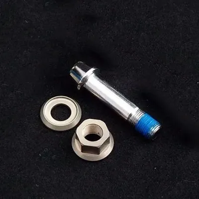 Гайка M8×0.75 та болт 35 мм