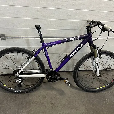 Рама велосипеда 18" + Манетки Deore 3x9 + Перекидка Deore + Гальма Avid + Шатуни Truvativ Fived + Вилка RST First Air