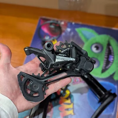 Shimano RD-M8100 XT + налокотники TLD + грипси Nukeproof + ротори Sram + ланцюг