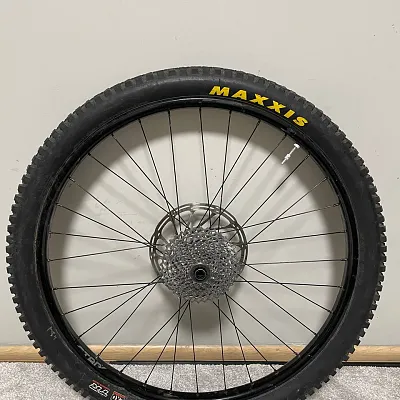 Заднє колесо Stan's NoTubes 30 мм 27.5 Boost