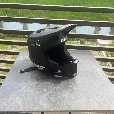 Шолом Leatt 1.0