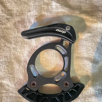 Заспокоювач MRP AMg Carbon + амортизатор Rock Shox Vivid Air + задній вілсет