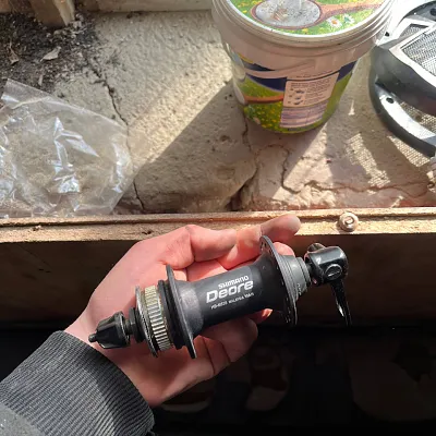 Передня втулка Dior