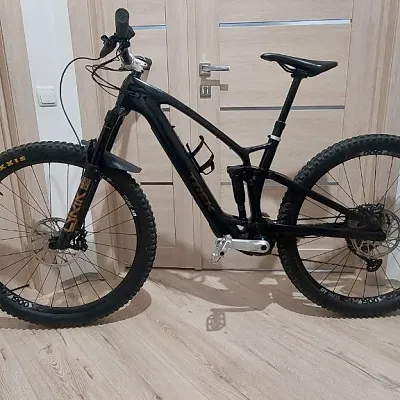 Електровелосипед Trek Fuel ExE Carbon OCLV