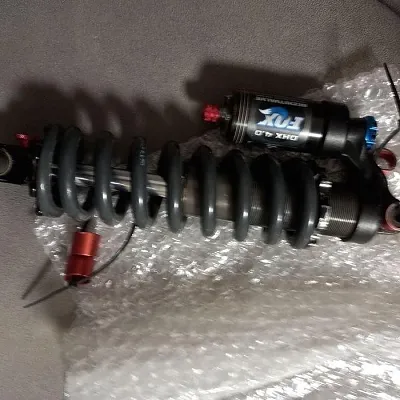 Задній амортизатор Fox DHX 4.0