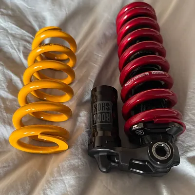 RockShox Super Deluxe Coil Select R 225x75 + пружини