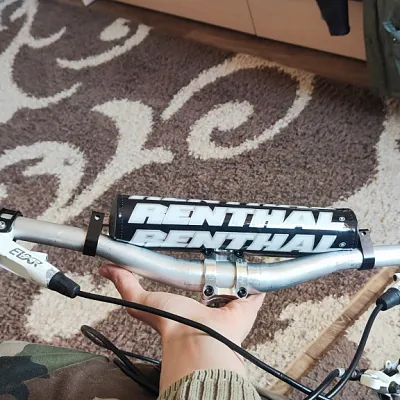 Руль Bontrager + винос + грипси + подушка